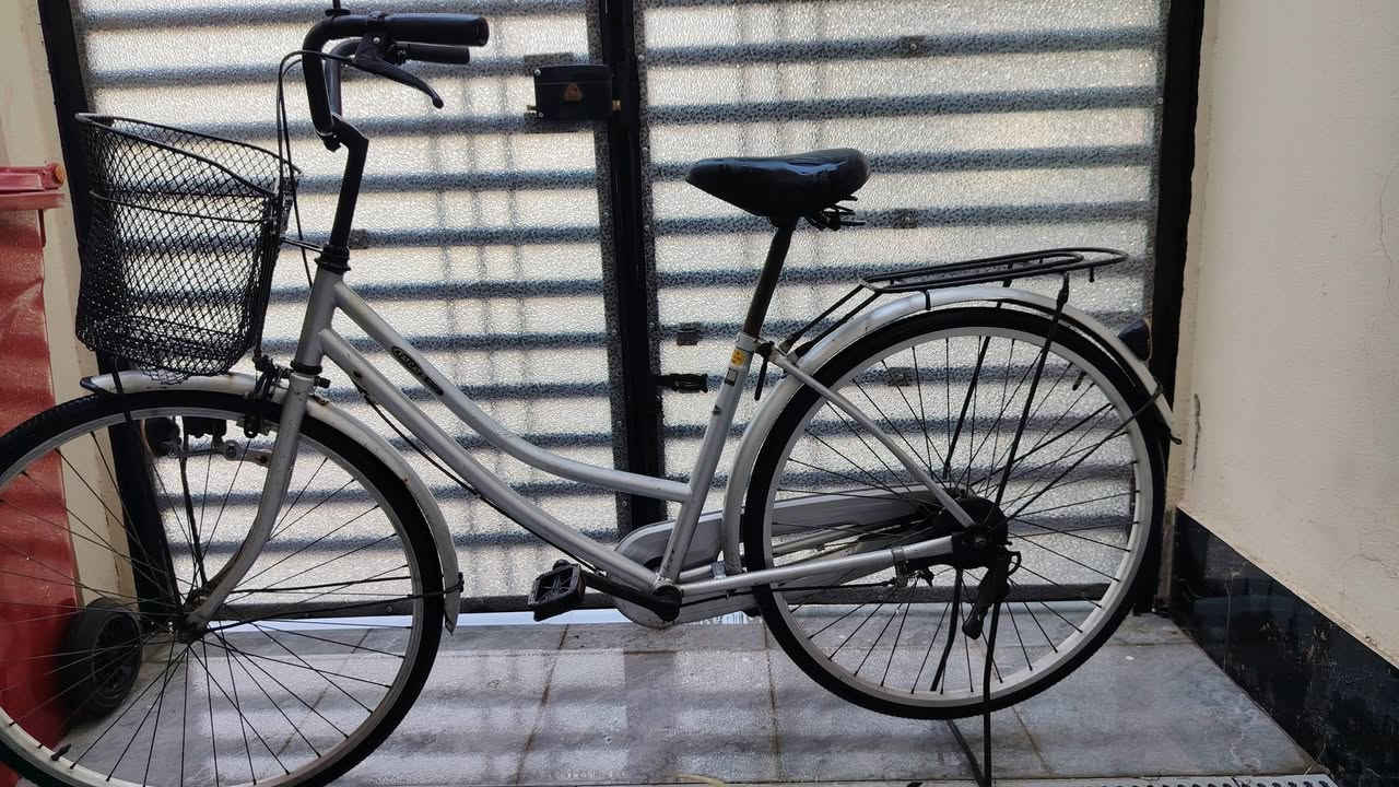 بايسكل بناتي للبيع... 
حجم 26
مختوم
البريك قوي
حالته جيده
فقط بنچر

بيعه مستعجله سعره 70 الف و بي مجال بسيط

مكان بغداد شارع فلسطين.


**إذا كنت صاحب هذا الإعلان وتريد حذفه لأي سبب، رجاءا أرسل رسالة إلى الدعم الفني**