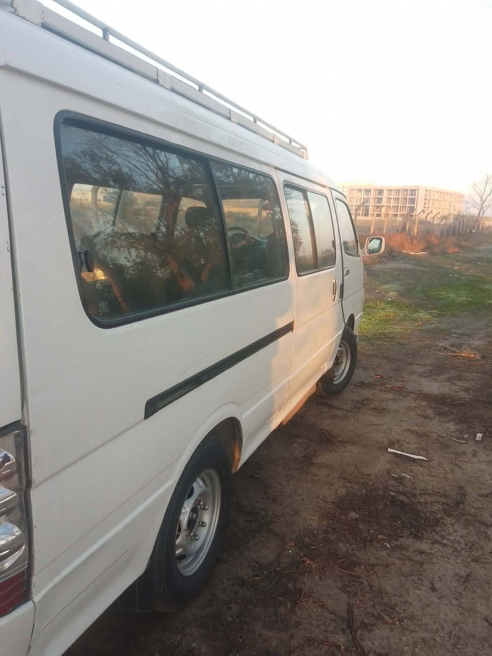 جنبي موديل 14 مكفوله كفاله عامه مكينه كير اكسن 
كشر مكفول رقم بغداد انكليزي بسمي السعر 85 /
*********** مكان السياره بغداد الشعله
