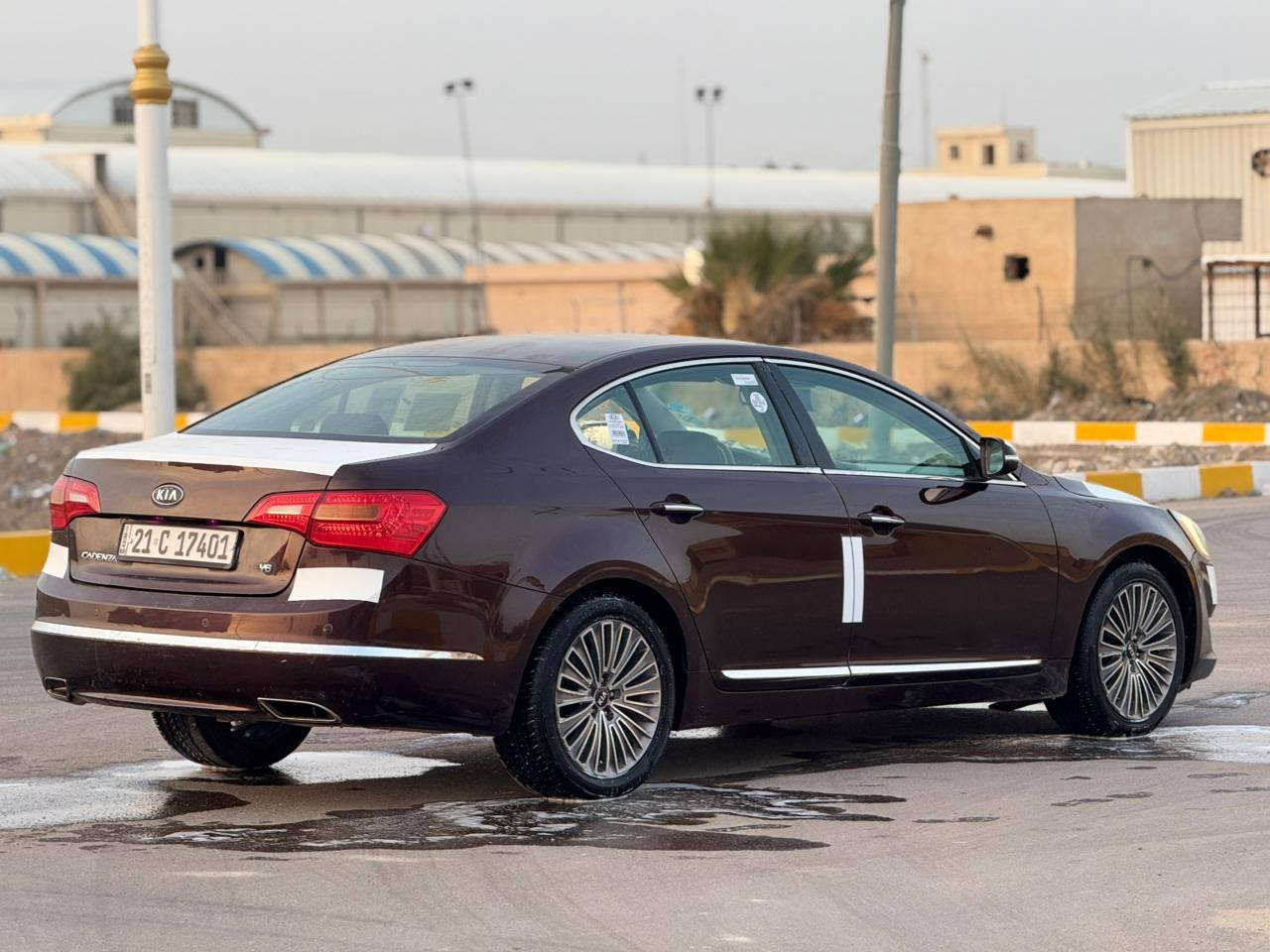 للبيع كيا كادنزه 2011 مرقم سليمانيه دولي تحويل وكاله حاضر خليجي بيهة رش تجميل باب السايق وشويه بل باب الخلفي مواصفات 6 سلندر محرك 3600 كشنات جلد كهربائي قطعتين تبريد ويل كب كروم وبعد مواصفات   مكان السيارة ناصريه ***********
