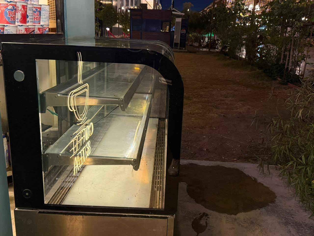 السلام عليكم 

مجموعة غراض نظيفة للبيع 

للاستفسار 
***********
