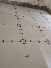 عمل ارضيات كاشي بورسلين شغل شرط للتواصل اكتب تم واني اجيك خاص 07771409...