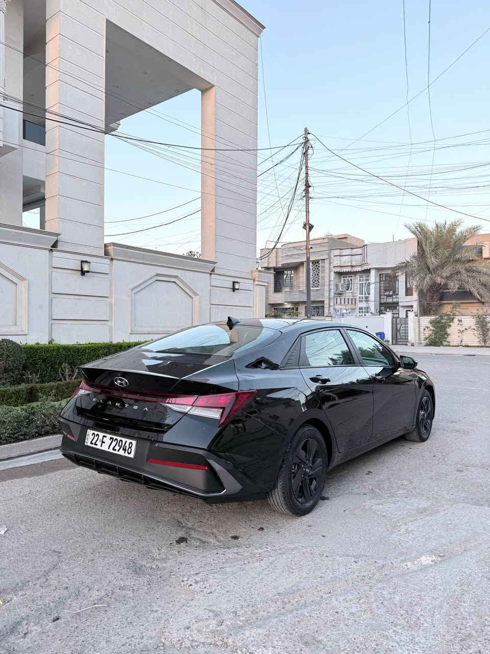 السلام عليكم 
هونداي النترا 
موديل 2021 
امريكي حادثها جداً بسيط بدون دواخل 
موجوده صور الحادث بالمنشور 
مواصفات عاديه 
بصمه تشغيل 
تشغيل عن بعد 
تبريد شاشه 
تحكم مقود جهتين 
كار بلي 
٣ انضمه قايده 
تبريد بيانو 
السعر 135 ورقه وبيها مجال بسيط حك الجيه فقط 
بغداد (بغداد جديده)
للتواصل *********** بغداد, العراق
