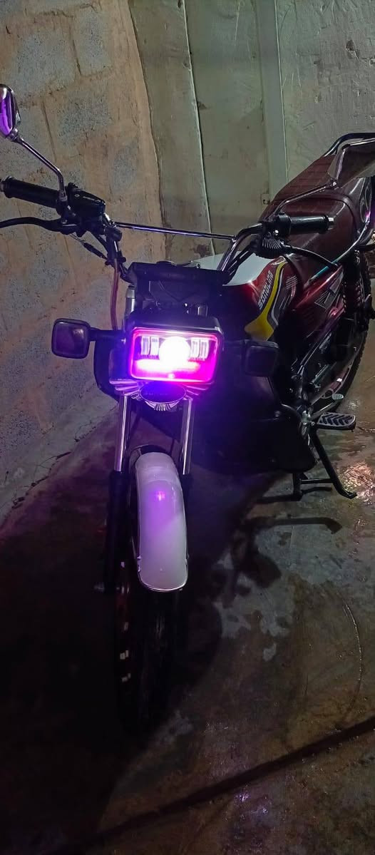 السلام عليكم للبيع دراجه مديل 26دراجه 
حلوه دراجه ماشيه شي قليل دراجه حلوه بشكل الدراجه بيها منفيز سعر 750وبيها مجال للشراي مكان الدراجه سامراء 
الستفسار /***********
