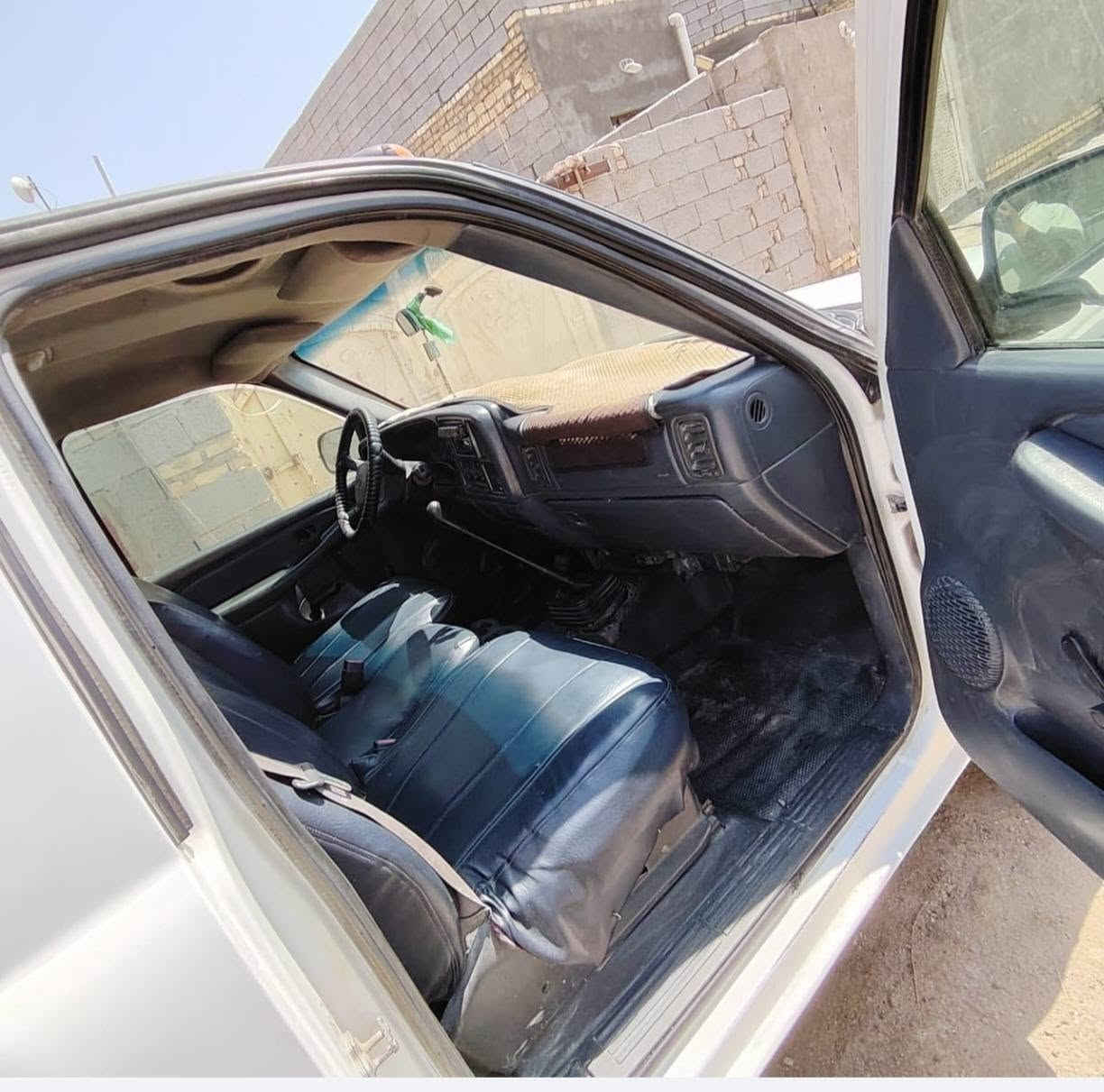 السلام عليكم.. (بيع او مراوس) 
شوفرليت نظيفه للبيع او المراوس #السعر ٦٥ وبيها مجال
محرك ٦١٠٠ نظيف. كير عادي ٥ نمر عوزها عينه وصينيه تبريد وي السويج حداديه ٦٠ بلميه كهربائيات شغاله شاصي بدي قماره نظيفات رقم ذي قار دولي. المكان ذي قار الرفاعي  *********** بيه واتساب
