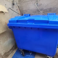 حاويه نفايات للمطاعم والفنادق حجم كبير جديده ما مستخدمه السعر 100 وبيه...