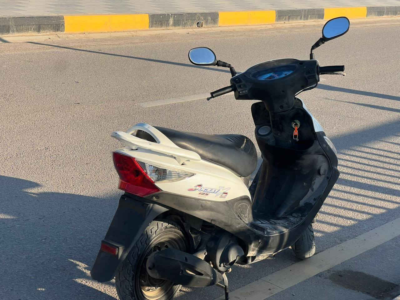 السلام عليكم كامكو البيع موديل 13 دراجه جديده وتخبل وكفاله عامه من كلشي وتوها نازله من الرمبه السعر ب 875 وبيها مجال رقم الهاتف ***********
