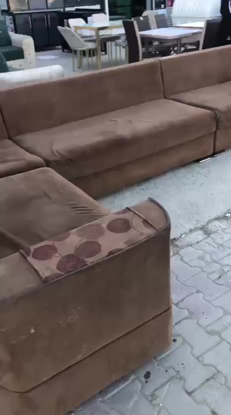 العنوان بغداد الغزاليه الشارع العام مقابيل كوفي سكاي(***********)من رخص مدير الكروب
