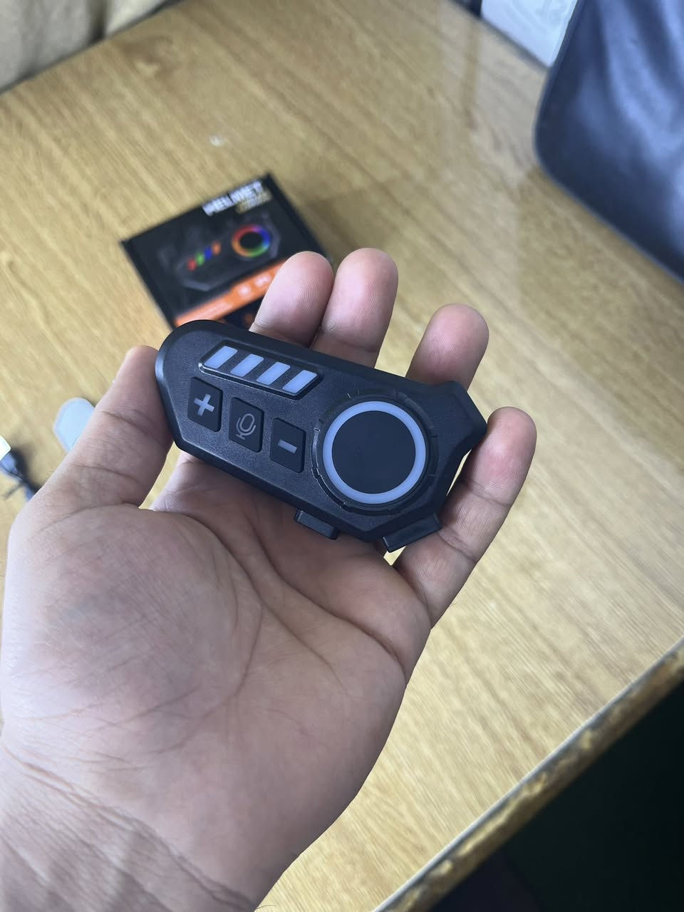 سلام عليكم
توفرت سماعه ومايك الخوذه 

صوت ومايك نقي ومرتب 

ضد المطر تجيك مقفله
 
شحن يطول ٢٠الى ٢٤ساعه حسب استخدامك

سعره قطعه 20 الف فقط 

متوفر توصيل لكل العراق ايضااا 🚚


**إذا كنت صاحب هذا الإعلان وتريد حذفه لأي سبب، رجاءا أرسل رسالة إلى الدعم الفني**