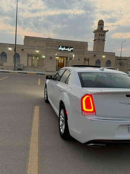 السلام عليكم 
اوباما 2017 معلايه 2023 
رقم فحص حره تترقم جميع المحافظات
فول مواصفات سياره
دخول جديد على وضع الشركه
بيها قطعتين صبغ وحده كلير من امريكا
حادثها كلش خفيف بدون دواخل
للبيع فقط السعر 180$ وبيها مجال
*********** الزبير
