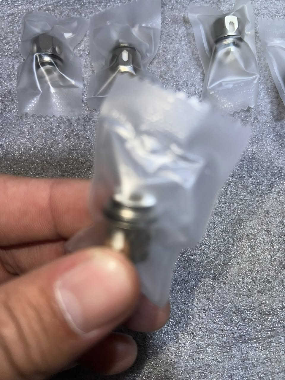 هذا المنتج هو كويل (Coil) لأجهزة الفيب (السجائر الإلكترونية)، وتحديداً نوع GT MESH من شركة Vaporesso الشهيرة. كلهن 10 الف


**إذا كنت صاحب هذا الإعلان وتريد حذفه لأي سبب، رجاءا أرسل رسالة إلى الدعم الفني**