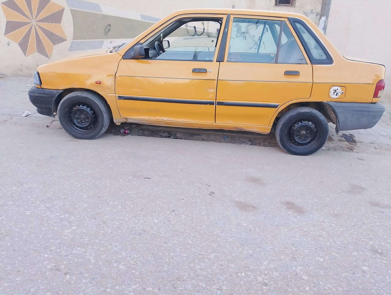 السلام عليكم سياره للبيع سياره سايبه موديل 11 سياره حلوه نظيفه شاصي مكفول السعر 11 وه ورق 
***********
