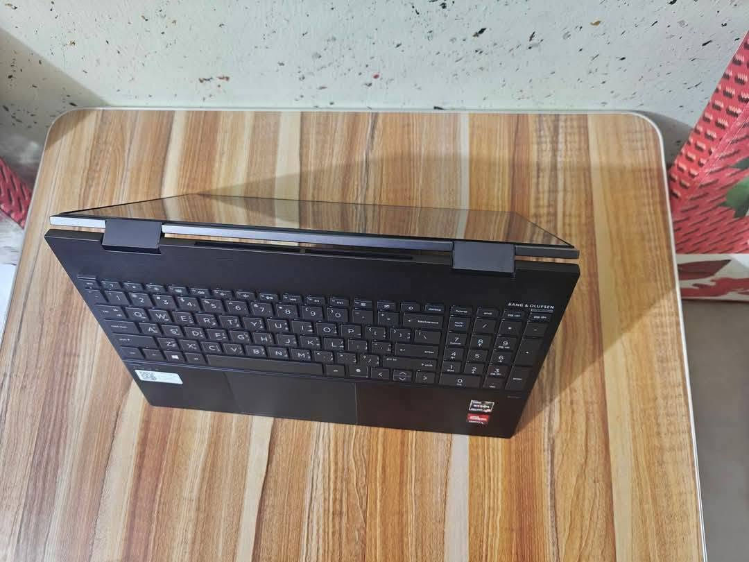 🔥 عرض خاص من ياسر للحاسبات | آخر قطعة 🔥
💻 لابتوب HP Envy x360 15 الجيل 11

🔥 خصم 5% على جميع الأجهزة لمدة 7 أيام فقط! 🔥

⏳ ينتهي العرض بتاريخ 2026/7/18
بعد انتهاء العرض يرجع السعر الاصلي

💰 السعر: 637 الف عراقي بعد الخصم✅
💰السعر: 670 الف عراقي قبل الخصم ❌

✨ مستخدم – نظيف جداً بحالة ممتازة

📌 المواصفات:
🔹 المعالج: AMD Ryzen5 5500u الجيل الحادي عشر
🔹 الرام: RAM:8GB
🔹 التخزين: M.2.SSD.256GB
🔹 كرت الشاشة: AMD Radeon Graphics
🔹 الشاشة: 15.6 إنج لمس وقلاب 360 
🔹نظام التشغيل: ويندوز 11 برو الأصلي

✨ المميزات:
✔️ شاشة لمس (Touch)
✔️ قابل للقلب 360 درجة (قلاب)
✔️ تصميم أنيق وخفيف

🎯 ينفع للاستخدامات التالية:
✔️ الدراسة والطلاب
✔️ العمل المكتبي وبرامج الأوفيس
✔️ التصفح واليوتيوب
✔️ تصميم خفيف وبرامج خفيفة
✔️ استخدام يومي عملي وسريع

🔌 منافذ الجهاز:
🔹 USB Type-C
🔹 USB 3.0
🔹 HDMI
🔹 مدخل سماعة/مايك
🔹 قارئ ذاكرة SD
🔹 مدخل شحن

🛡️ ضمان: 7 أيام تجربة
🚚 يوجد توصيل لكل العراق

📱 واتساب: ***********
📞 اتصال: ***********
