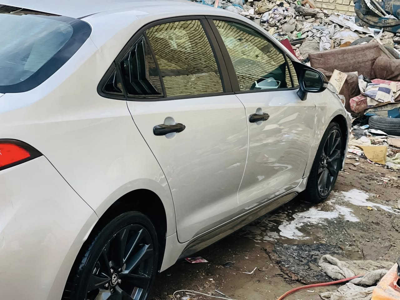 سلام عليكم كورلا موديل 2025 بسمي مكاني بغداد موصفات السيارة معروفة رادار مري السيارة الس ***********السعر 135 مجال بصيط ماشي 3000الف
