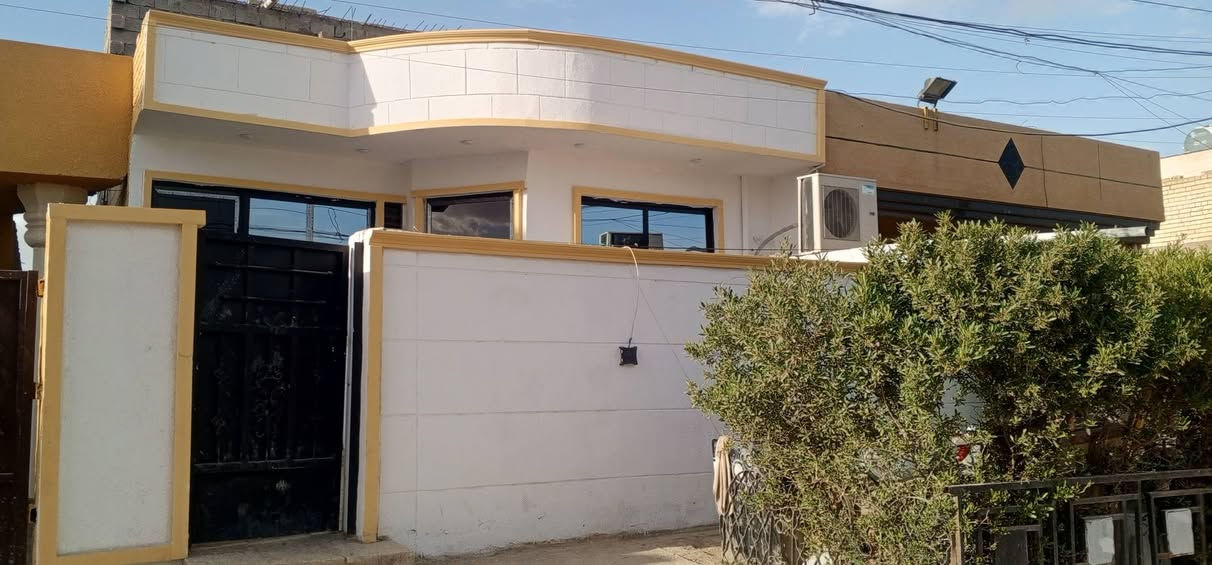 سلام عليكم بيت البيع في ابو غريب منطقت ابو منيصير
المساحه 150 

السعر 115

الرقم *********** واتساب 

***********
