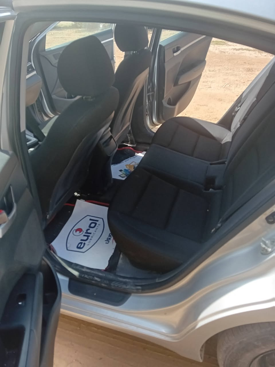 النترا موديل ٢٠٢٠مكينه ٢٠٠٠دوش لون رصاصي وراد حادثه جاملغ أمامي عله باردلاصبغ ولاتبديل سونر موجود السعر١٢٧وبيه مجال اتصال بالرقم ***********
