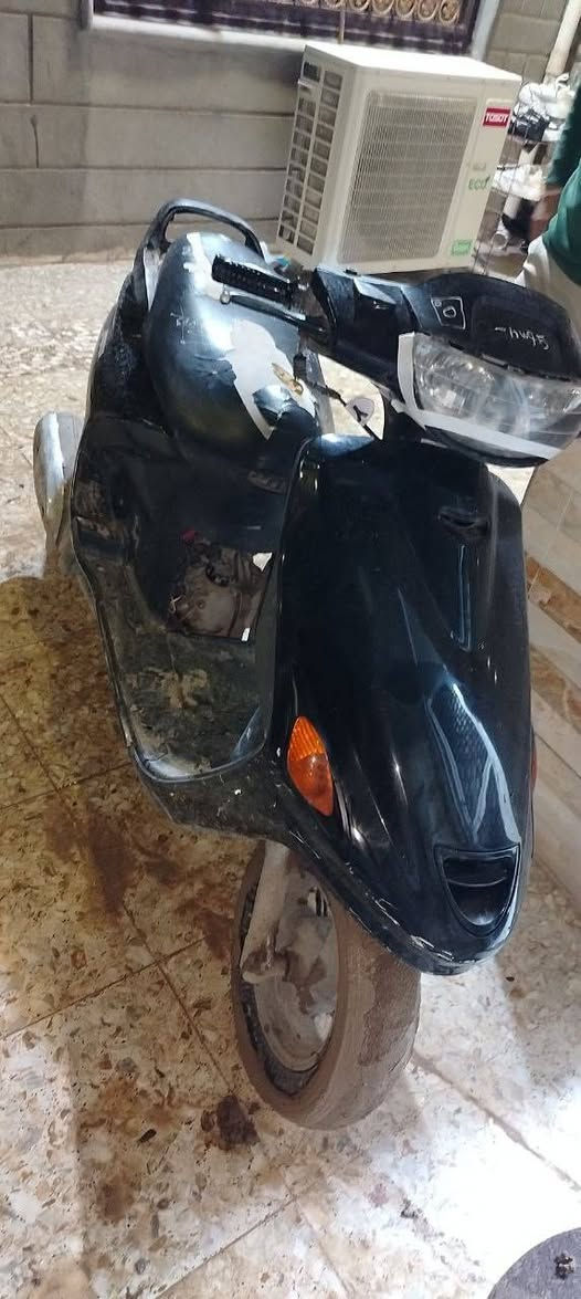 السلام عليكم ورحمه الله وبركاته
اخواني الاعزاء دراجه فراشة كرستال 
للبيع  الدراجه نضيفه نقص كم شغله خارجي 
اما اذا عل محرك اتعهدلك بي سنه كامله من معدل وشلعه 

ملاحظه مراوس  

***********
