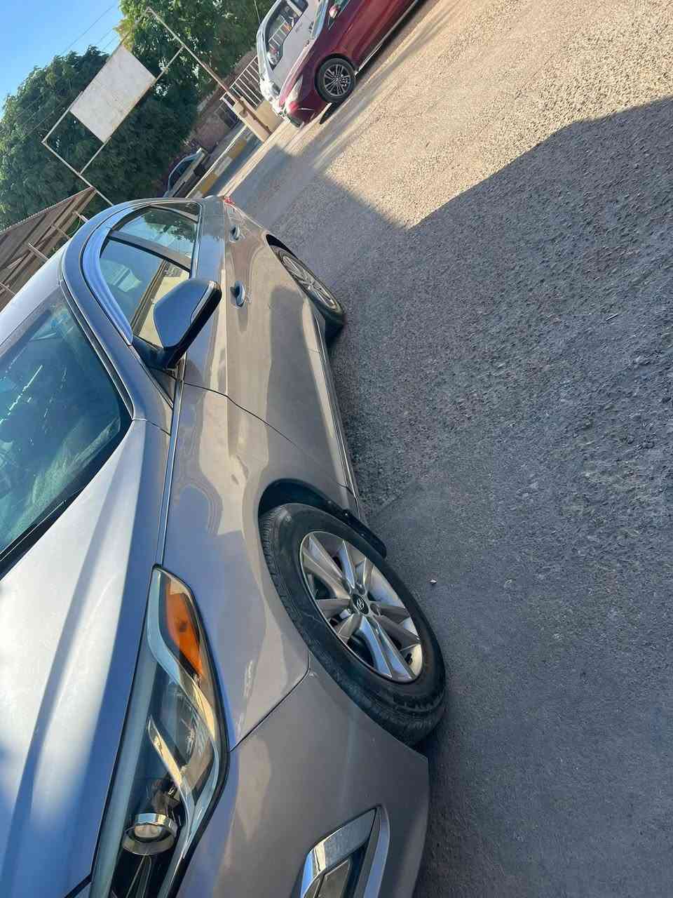 سوناتا
موديل 2016
وارد امريكي 
صبغ باب وجاملغ 
رقم اربيل تحويل مباشر 
السعر 120$وبي مجال
للاتصال 
***********
مكان السياره حديثه
