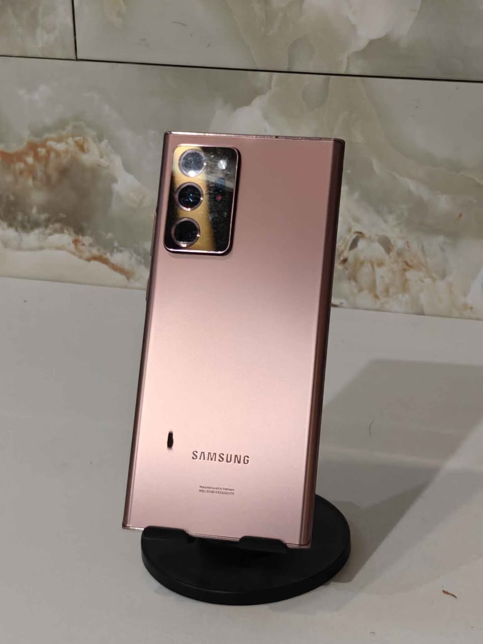 كلكسي نوت 20 الترا 5G
ذاكرة 128 عشوائية 12 نسخة الامريكية 
نضافة خارجية 100% 
فقط الشاشة بيها ذني الخطين ابد ما مأثرات ع لمس 
السعر خاص 
بيع او مراوس حسب الاتفاق 
النجف الأشرف 
 واتساب فقط *********** النجف, العراق
