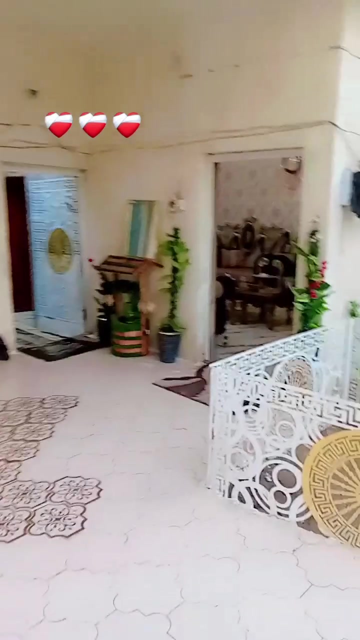 السلام وعليكم دار للبيع مساحه ١٥٠متر ١٠×١٥ زراعي سند٢٥ للاستفسار الاتصال اوالمراسله الرقم *********** للبيع مع الاثات
