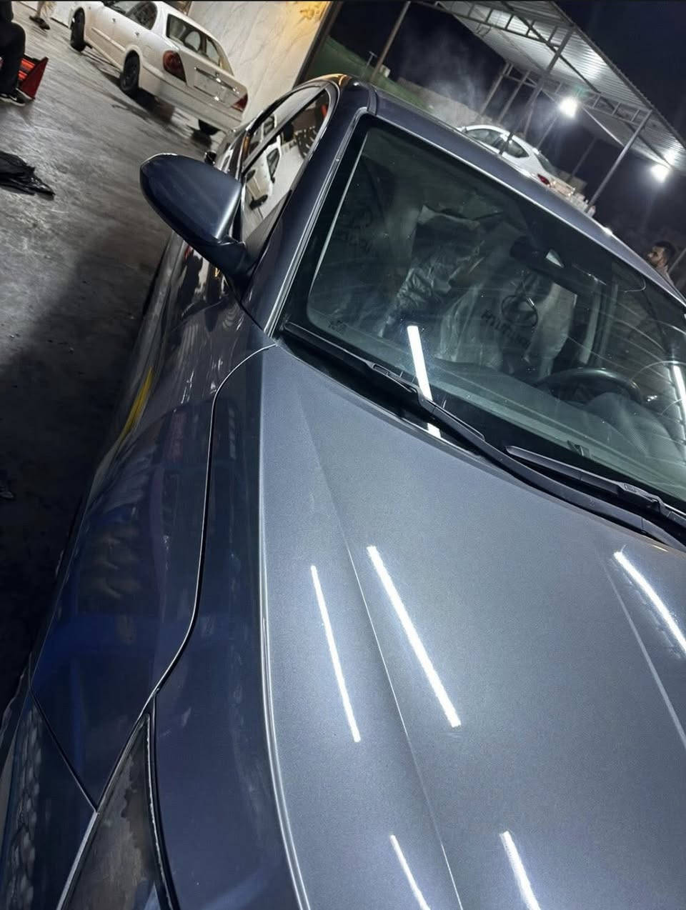 سلام عليكم للبيع النتره موديل ٢٠١٩ وارد امريكي كير ATالمرغوب محرك ٢٠٠٠ دوش كير محرك بلادي شركة بعدهن ماشية ٨٨ باتري جديد تخم تاير جديد صدر جديد رقم اربيل جديد بسمي تريد تحويل تريد وكالة السيارة بيها صبغ سونار مرفق بجم كبس شركة رادار توقف ذاتي شاشة منظومة زنون اصلي ويل كب كروم حجم ١٧ السعر ١٢٦ وبيها مجال السيارة لغد شاصي حوض كفالة عامة رقم الهاتف *********** مكان السيارة بغداد سلمان باك
