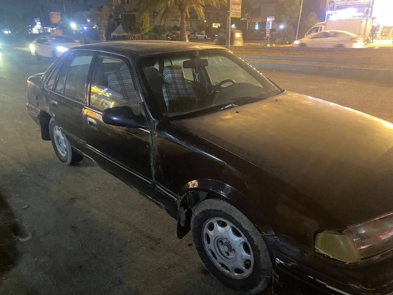 السلام عليكم ورحمه الله وبركاته 
سيارة برنس 95موديلها رقمها انبار الماني سنوية كارتونية مكينة وكير عادي زينات حدادية زينة مقبولة شايلة روحها موتعبانة سعرها 12ورقة وبيها مجال حك جيتك عنواني بغداد مدينة الصدر ***********
