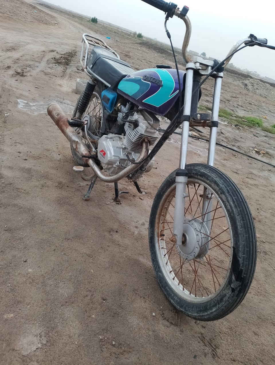 السلام عليكم دراجه رابيدو 4كير  للبيع المحرك جديد بس ولفان مفتوحه تانكي جديد كشن جديد كابريتر جديد دبلات  جديد امامي وخلفي  وسيبايه السعر 500 وبيهه مجال قليل يعني 475 قفل واذا ماتشتري لا تراسل والدراجه العلم ما مقسوله


**إذا كنت صاحب هذا الإعلان وتريد حذفه لأي سبب، رجاءا أرسل رسالة إلى الدعم الفني**