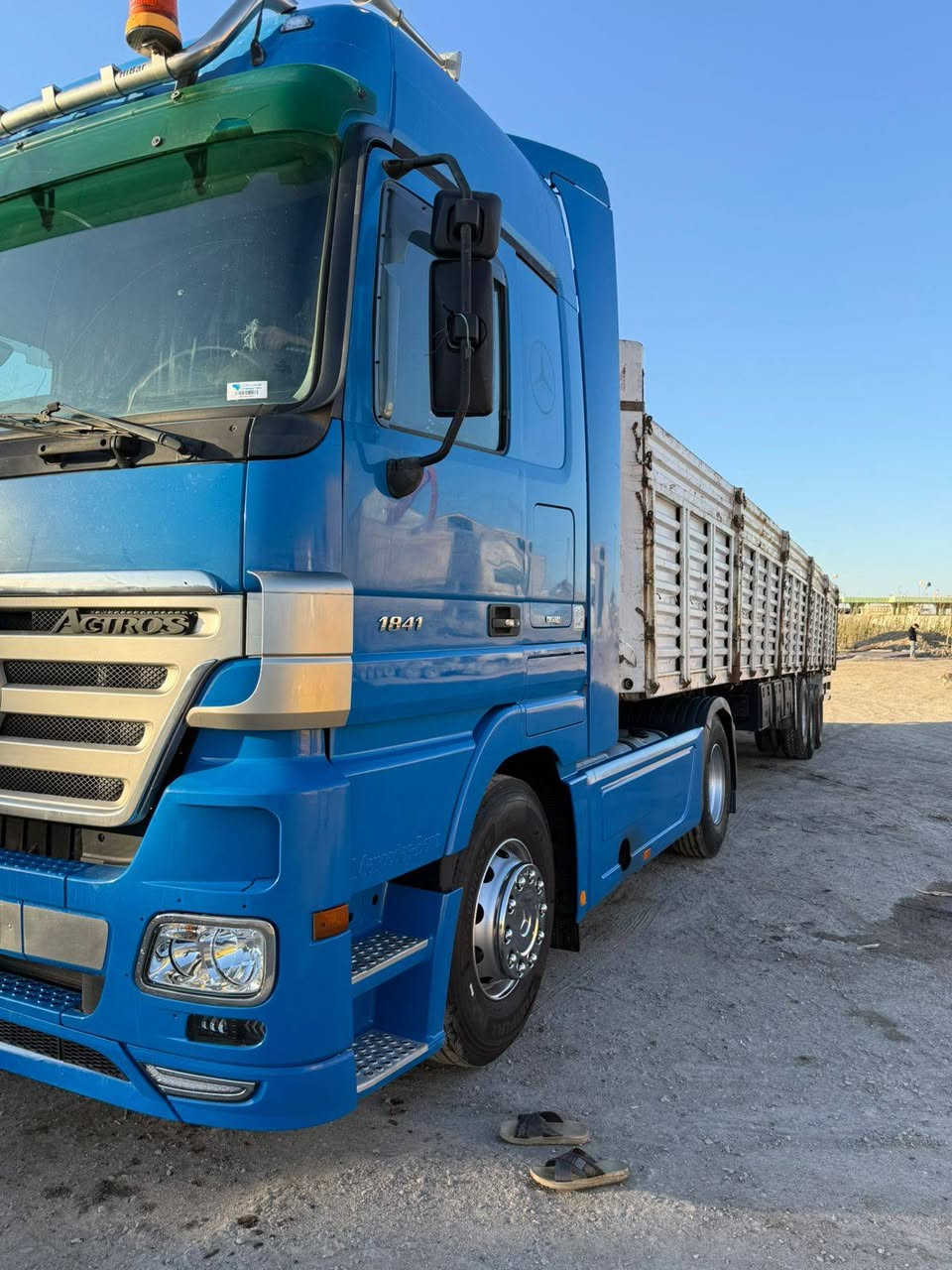 السلام عليكم للبيع كتروز 2007 حجم 41 رقم ذي قار راس وعربانه تخم تاير كله جديد مربوطه 3 مزوج جناب متحرك  مكفوله راس وعربانه     عربانه اوربيه مزوج تاير 11 مكانه ناصريه سعر 385 وبيه مجال رقم ***********
