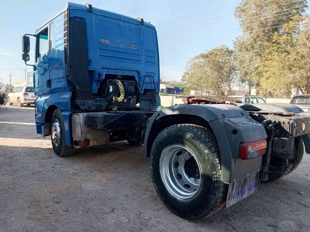 مان موديل 2002محرك بمبونزل كير اوتوماتيك رتايدر6طكات تخم تاير جديد سنويه 2027شهر 10رقم جديد مربوط صهريج تك تاير ***********
