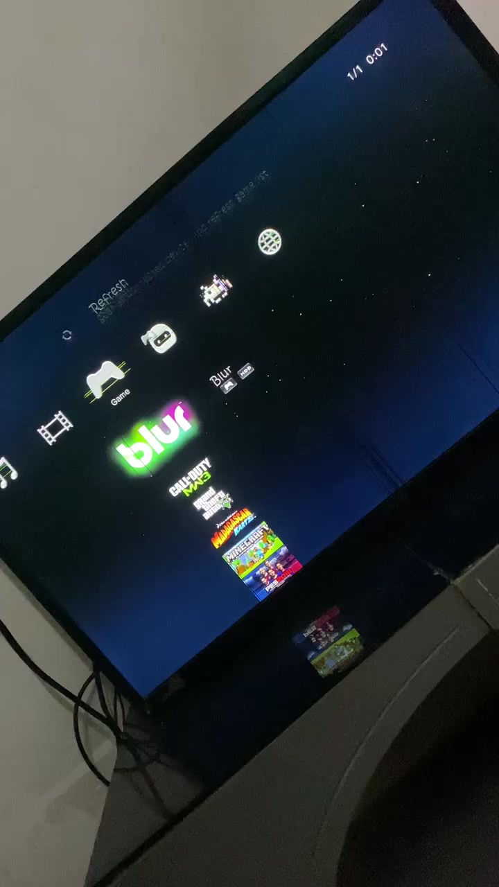 بلي ثري سلم كامل ملحقات مهكر بي ١١ لعبه كلهن قويات ويا ثنين يدات جهاز جديد السعر ٩٠ مكاني بغداد الزعفرانيه 
***********
