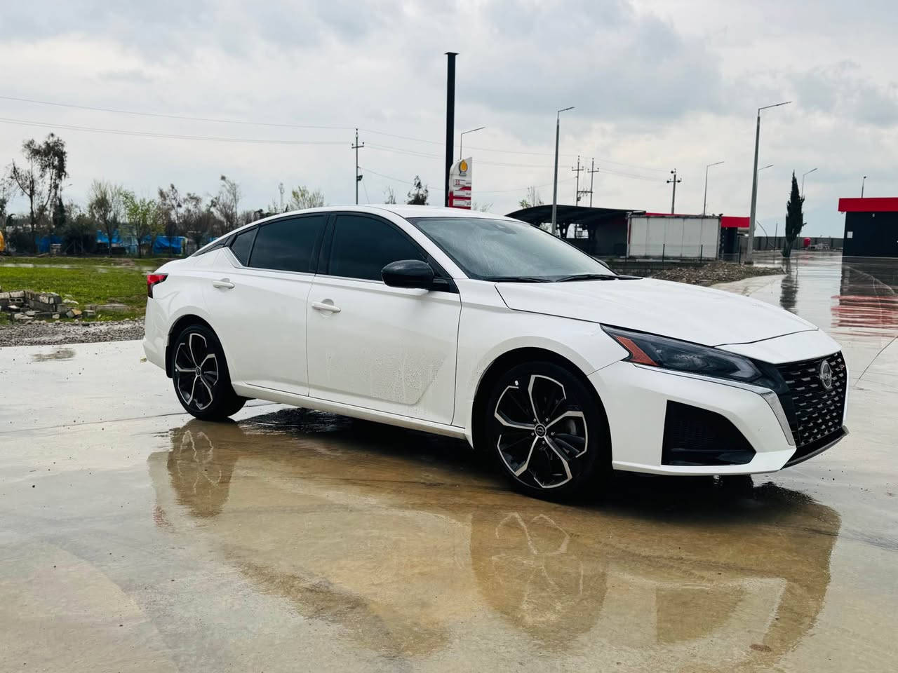 ALTIMA  2024 SR 

ئەڵتیما ٢٠٢٤ فول مواصفات 
سەیارەکە نمونەیە لە جوانی و پاکی
لۆک ماوەتەوە وەک شەریکەیە
مواصفاتی SR  بیلادی

بەسمە و هەردوو دەرگا بەسمە
شەغال و کارپلەی و ئۆتۆستۆپ پێشەوە و دواوە
لایت لید و عەدەسە و زینۆن بیلادی
کوشن جڵد و کارەبا 
کامڵ ڕادار ( پێش و پشت و تەنیشتەکان)
دوو بەسمەی بیلادی خۆی لەگەڵە

سەیارەکە دوو پارچەی بۆیاغە 
بۆنیت و چەمەلەغ
ئێرباگ بیلادی بۆ دانراوەتەوە

بەردی گزۆز و ڕادارەکان و ڕادێتەر و بەوابە هەمووی بیلادی
هەموو شەریکەیە

سەیارەکە تازە هاتووە، کاتی نەشکاوە
٩٠ ڕۆژی لەگەڵە بۆ ڕەقەم

0750-343-1377
0770-174-3005
————————————
شوێن: ڕانیە
نرخ: ١٤٨ گەڵا 
************************
————————————- رانية, السليمانية


**إذا كنت صاحب هذا الإعلان وتريد حذفه لأي سبب، رجاءا أرسل رسالة إلى الدعم الفني**