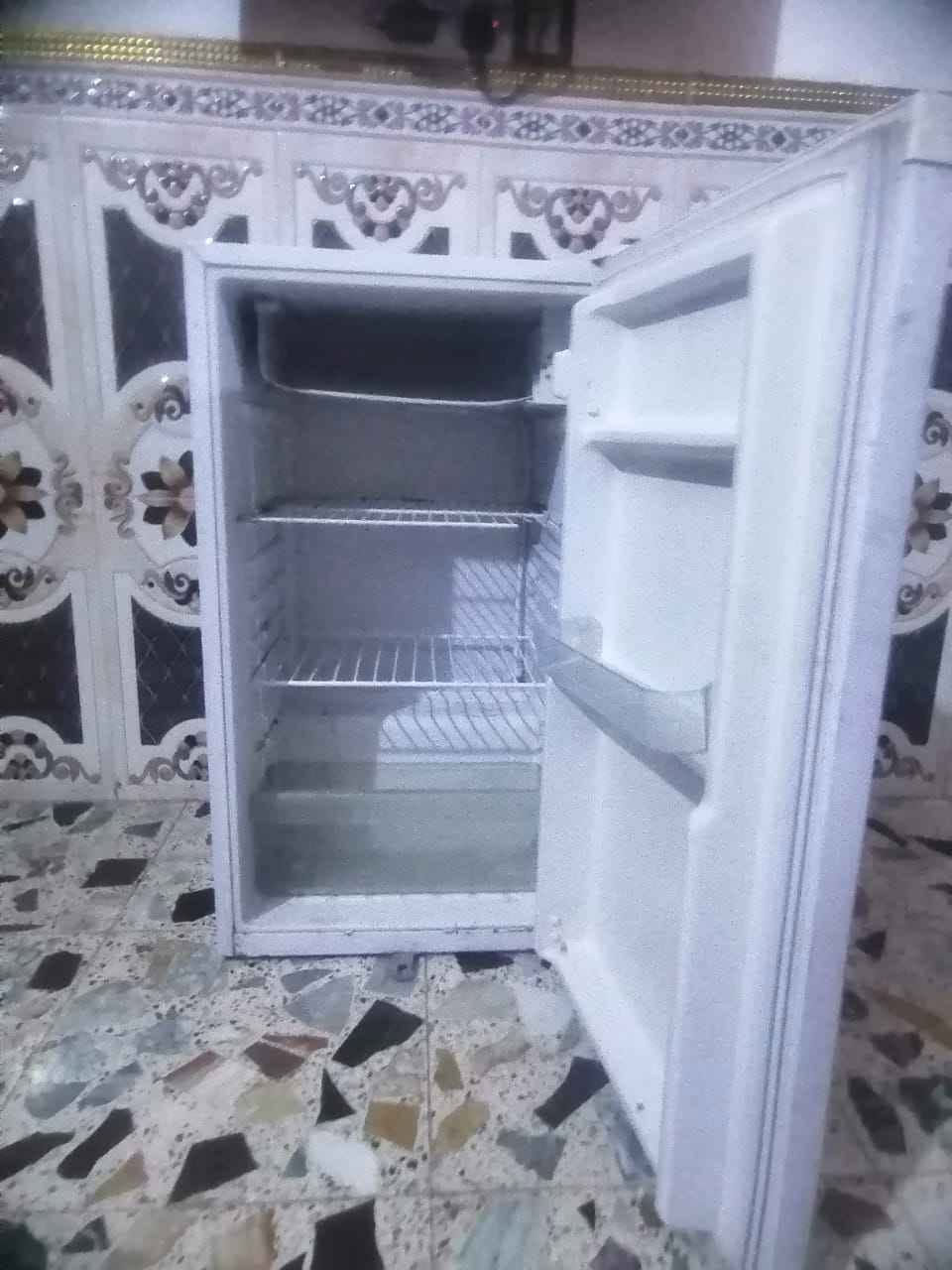 ثلاجه جديده علفحص اكو توصيل سعر 80 هيه وتوصيله شغاله فول تجميد شراي يتصل *********** بغداد, العراق
