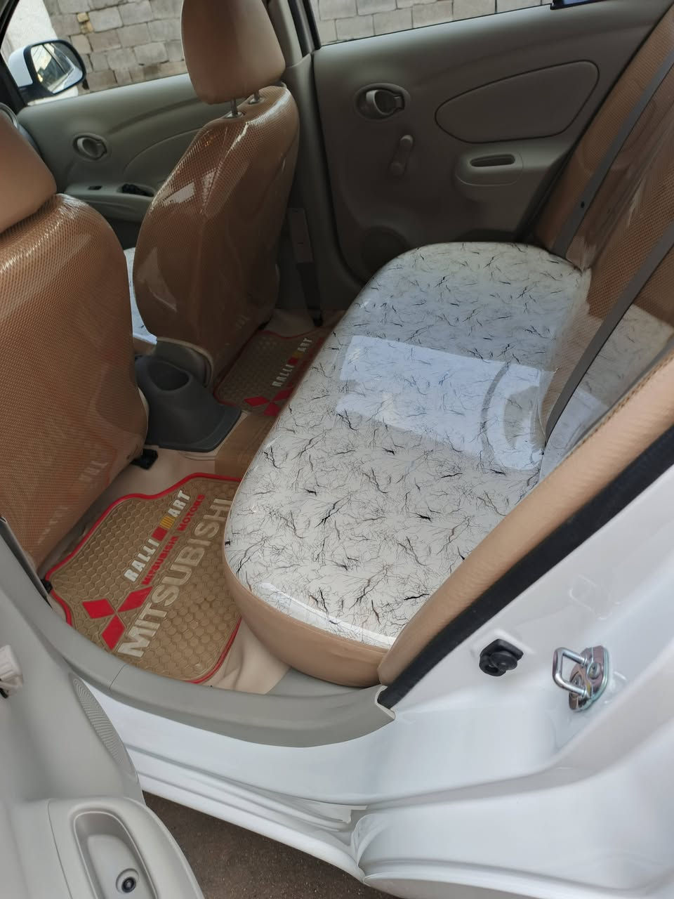 سني هندي أم البليته الزركه موديل 2025 كفاله عامه رقم اربيل ماشيه 15 ألف سعر 126 مكان ميسان ***********
