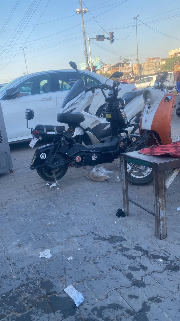 دراجه شحن للبيع ب275وبيها مجال لطيبين دراجه نضيفا كلش ولله بطاريات جدد هاذي شوفت عينكم ***********
