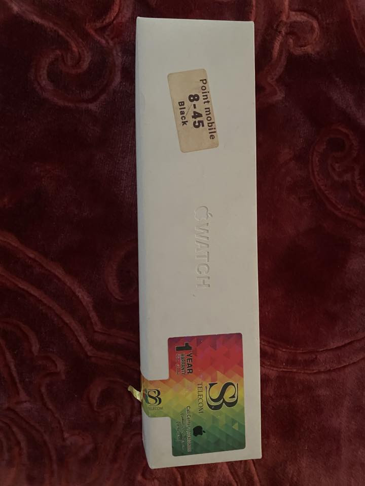 السلام عليكم ساعه ابل جيل 8كامل ملحقات ذاكرا 32بطاريه 86 Black  ***********
