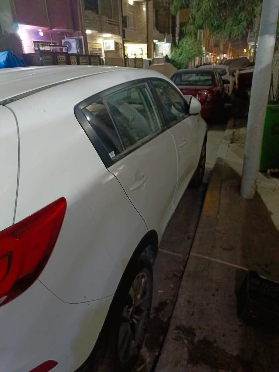 سلام عليكم عندى كيه سبورتج  للبيع مديل 16

سيارة جديدة حادث السيارة ناشر في الصورة  العنوان بغداد الشعب حى البساتين  السعر 130وبيه مجال 

***********
