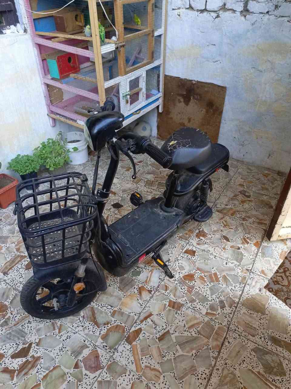 سلام درجه للبيع كلشي مابيها 
فقط بطاريات وشاحنه مابيهه 
عنواني مدينه الصدر 
سعر 120وبيهه مجال قليل 
اي ستفسار رقم الهاتف ***********
