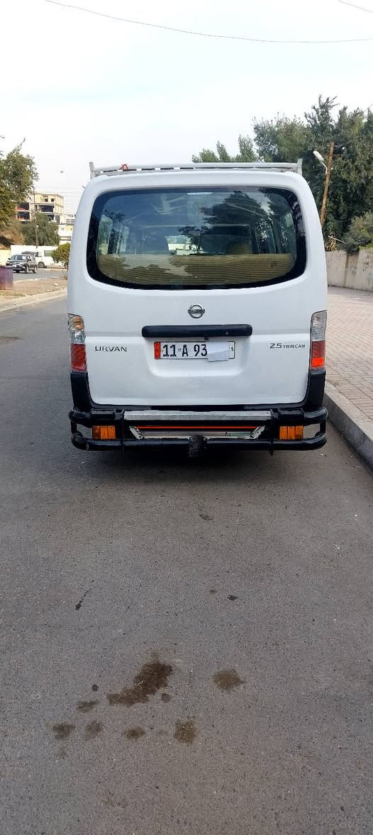 سلام عليكم 
نيسان ٢٠١١ للبيع 
رقم بغداد نكليزي بسمي مصفره
محرك كير  كله مكفول وجديد 
تبريد🥶ثلج
دوشمه عام 
سياره احلى من صوره 
العنوان .بغداد اللطيفية 
الاستفسار .***********
***********
