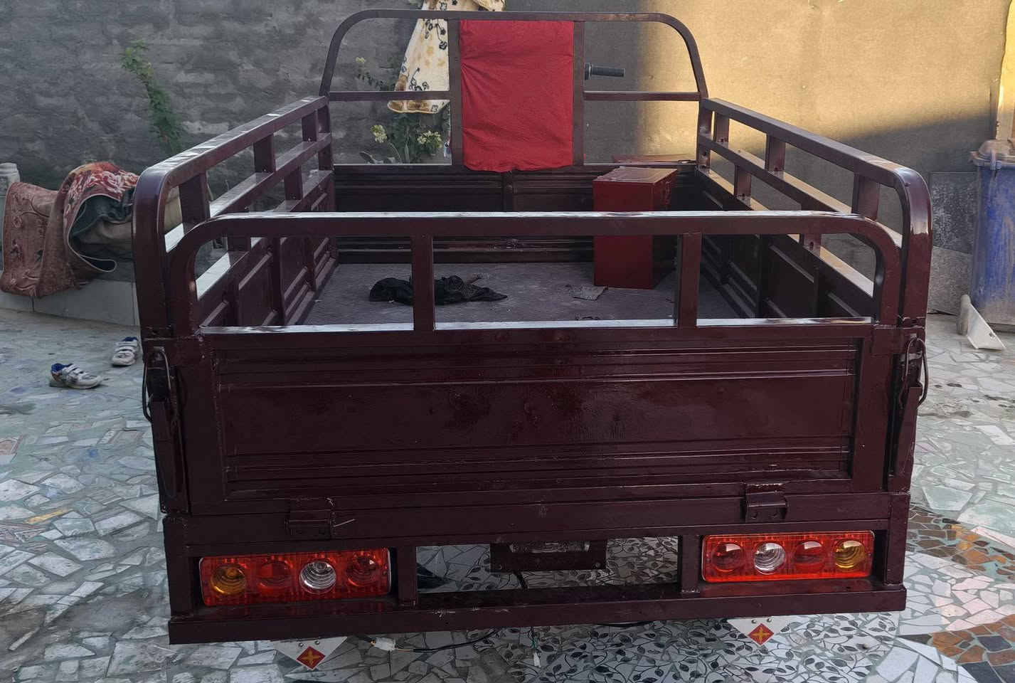 السلام عليكم
ستوتة فرس 2015 اوراقها ضايعه + مكفولة من كل شي 

نضافه فول سعرها مليون و نص المكان قضاء المدينة منطقة ام الشويج 

للتواصل مراسلة الصفحة او الاتصال على الرقم

*********** يوجد واتساب متواجد دائماً
