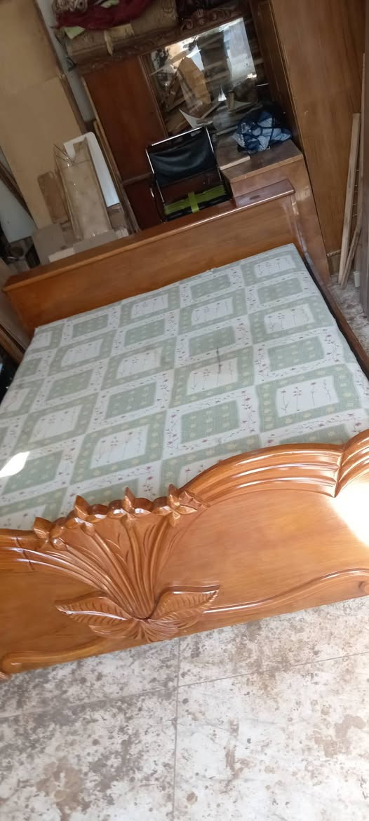 السلام عليكم
جربايه نفرين صاج
السعر ٧٥
المكان الكريعات مقابل مطعم البلام العائلي
موبايل ***********
لاترد على التعليقات فقط الاتصال
