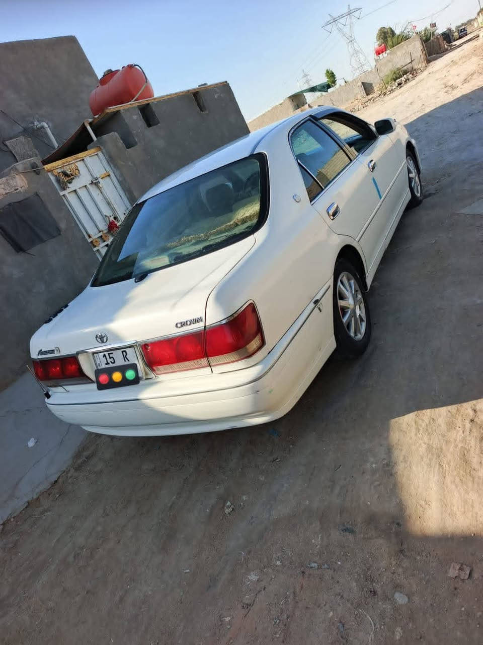 السلام عليكم ملكه لون ابيض 2002 
باسمي تحويل مباشر رقم انبار دولي 
كفاله من الكص والاصوليات والعيب الشرعي 
محرك كير حداديه اكسن تخم تاير كله جاهز
محرك ديفور الكبير اربع دكم كرستال شاشه 
تبريد امامي وخلفي اربع كشنات كهرباء 
برده خلفيه ستيرن كهربائي مري شفط وهيتر 
اريلات امامي وخلفي فول مواصفات ماعدا الفتحه 
سياره جاهزه مال جناي بالعافيه والخير الي ياخذه
السعر 130 وبيه مجال للشراي 
مكان السياره بابل ***********2
