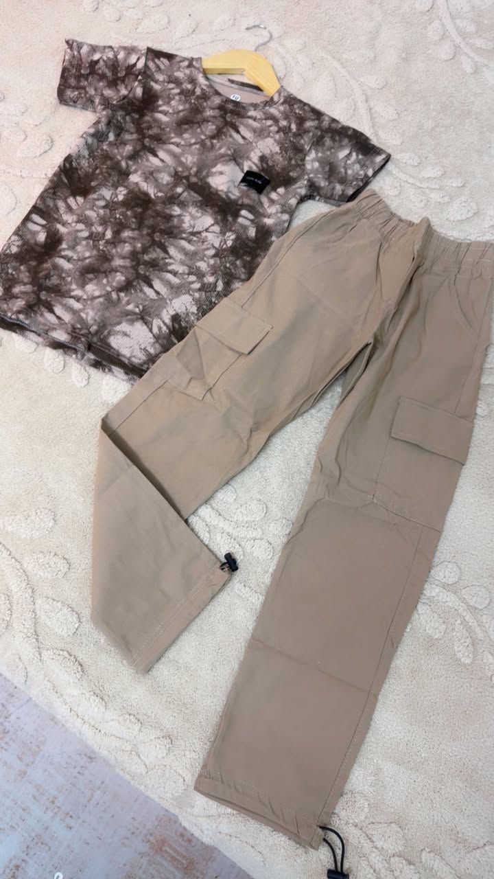 #بـ_15_ألف بس.. #طقم العيد وصل! 👕✨
تعبت من البحث عن طقم يعجب الأولاد وبسعر مناسب؟ جبنالكم الحل! طقم ولادي متكامل (تـيشرت + بنطلون) بتشكيلة ألوان عصرية تناسب أذواقهم.
#المقاسات: من عمر 5 إلى 13 سنة.
#سعرالسعر: 15 ألف دينار فقط.
للحجز والاستفسار يرجى مراسلة الصفحة 🤳
أو التواصل عبر واتساب:
📞 7773332270
📞 7716639035
ختامية ثابتة (لإضافتها أسفل أي منشور):
🚚 خدمة التوصيل متوفرة لكل العراق:
🚕 بسماية: 1000 دينار.
🚕 بغداد: 5000 دينار.
🚕 باقي المحافظات: 6000 دينار.
💳 يوجد دفع إلكتروني (ماستر كارد) لتسهيل عملياتكم 💰💰@أبرز المعجبين
#ملابس_أطفال #عيد_سعيد #كشخة_العيد #أزياء_أولاد #تجهيزات_العيد #العراق #بغداد #ملابس_ولادي #أناقة_الأطفال #عروض_العيد
