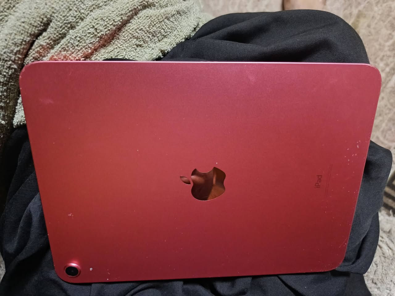 سلام عليكم ايباد 10 حيل نضيف ستخدام دراسة ذاكرة 64الجهاز نضيف كارتونة وشاحنة وحافضة وضد الكسر المكان بغداد العبيدي للتواصل الرقم ***********السعر 350وبي مجال
