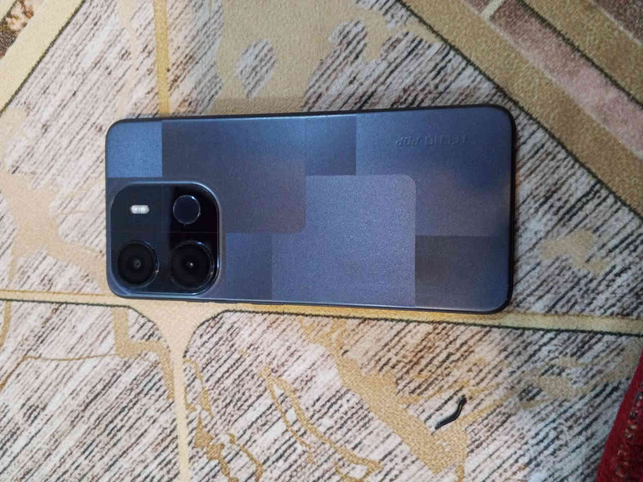 السلام عليكم يوجدجهازPOCO C40 الذاكرة 64مستخدم ويا كامل الملحقات بعده نضيف السعر 70وبي مجال                           ويوجد جهازTECNO POP الذاكرة 64 مستخدم بعده نضيف السعر 65 وبي مجال العنوان البغدادي الدولاب قرب ملعب الدولاب الكبير الاتصال على هاذه الرقم ***********
