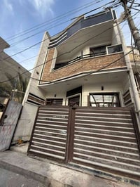 للايجار في السيديه دار سكني مساحه 120 متر   يتكون من مدخلين صاله مطبخ ...