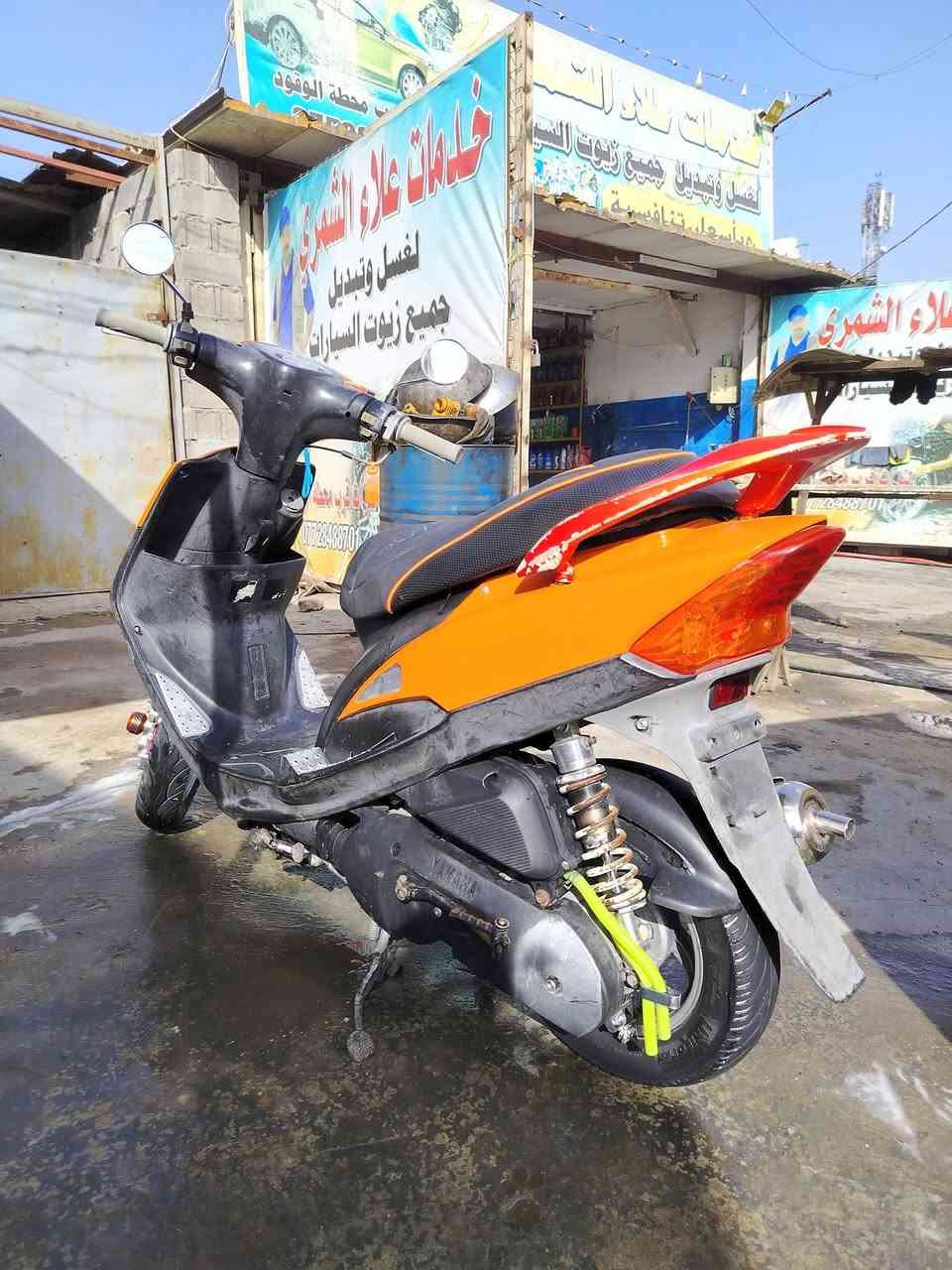 السلام عليكم للبيع دراجه عدله ويل نجمه دبلات امامي خلفي شيال رباط رياضي مكينه بلادي ما مفتوحه السعر خاص رقم الهاتف ***********
