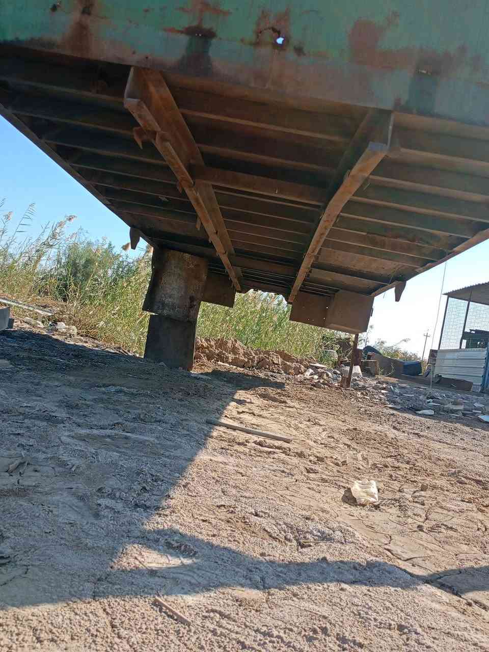 بدي للبيع طول 7ونص
ارتفاعه 2وعشره وهاي صوره كدامكم لحد يجي خاص ويكلي دزلي صور شراي انتصل *********** الموشراي لا يخابر رجائن
