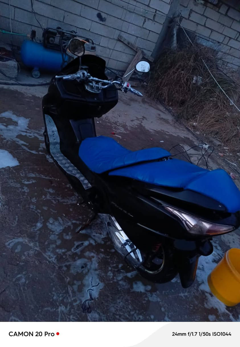 فورزة 08 كزوز رياضي مثل ما موضح عندك بلصورة تجي تفحص وتاخذ وتروح السعر 550 وبيها مجال حگ الجية مكاني بابل ‏‪***********‬‏
