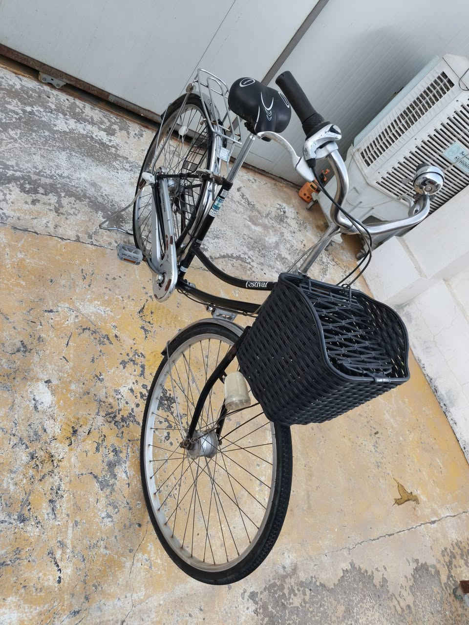 بايسكل حجم 27 نظافة فول رمبة ياباني
كلة شغال 3 نمر جرس لايت سلة كله كامل وجديد
مكاني بغداد الامين الثانية
***********
السعر 90 قفل
