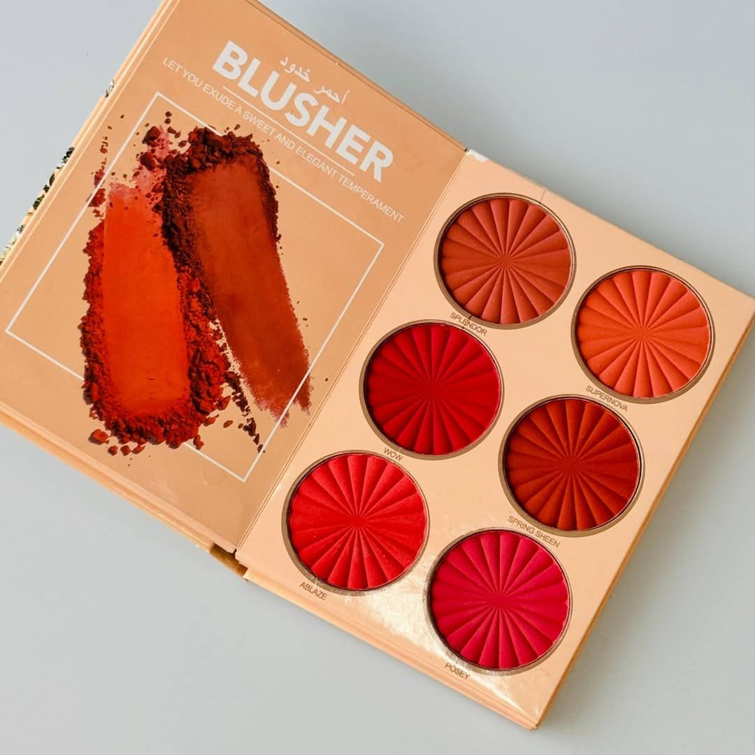 💄✨ جمالك يبدأ من لمسة لون ✨💄
باليت مكياج كيروش يمنحك كل ما تحتاجينه لإطلالة متكاملة وساحرة 💕
ألوان متنوعة بين الناعمة والجريئة تناسب كل الأوقات 🌸
✔️ ثبات يدوم لساعات
✔️ ألوان عالية التصبغ
✔️ سهلة الدمج وتعطيك لوك احترافي
اختاري إطلالتك اليومية أو المسائية بكل سهولة مع باليت واحد فقط 😍
🌷 كوني دائماً الأجمل… مع كيروش 🌷


**إذا كنت صاحب هذا الإعلان وتريد حذفه لأي سبب، رجاءا أرسل رسالة إلى الدعم الفني**