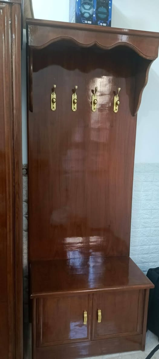 للبيع چربايه صاج تزكام
ميز مرايه صاج تزگام مع زاويه صاج تزگام نجاره نضيفه 
السعر 750ألف الاتصال ***********
عنوان حي الحوراء الثانيه شارع ابو الفضل
